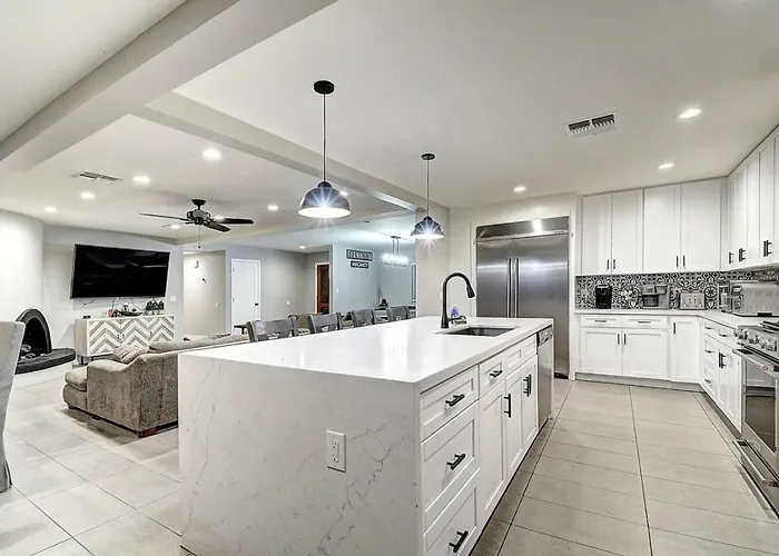 Scottsdalestays 9bdm Multimillion-pool-sportscourt Holiday home Phoenix